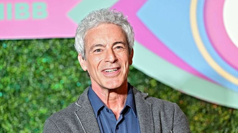 Absage, dann doch Comeback – aber ohne ihn: Warum Gedeon Burkhard bei „Kommissar Rex“ fehlt