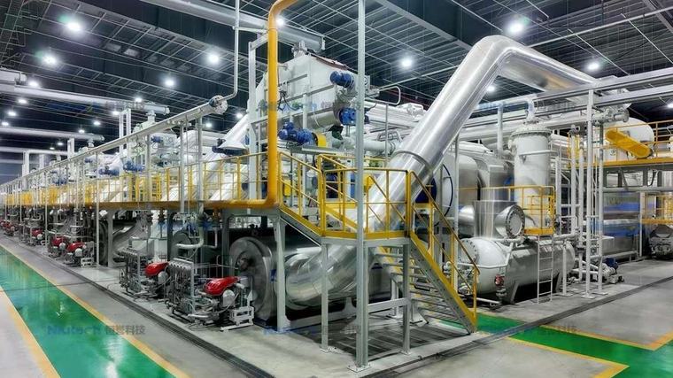 Fliegen mit Plastikmüll? Neue Technik könnte zwei große Umweltprobleme zugleich angehen