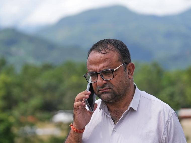 Nepal: Der Held der Sturzflut sorgt sich um die Geretteten