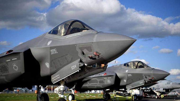 NATO erhält neues F-35-Drehkreuz an der Grenze zu Putins Russland